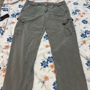 Green American eagle cargo pants